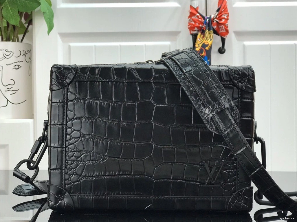 WIS SOFT LOUIS VUITTON TRUNK 0726